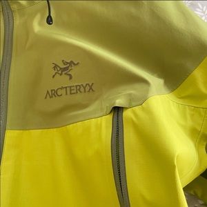Arc’Teryx BETA AR JACKET